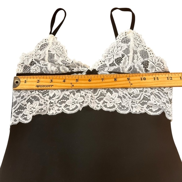 Y2K cami long black w white Lace trim women’s size small gossip girl sexy goth - Picture 3 of 8